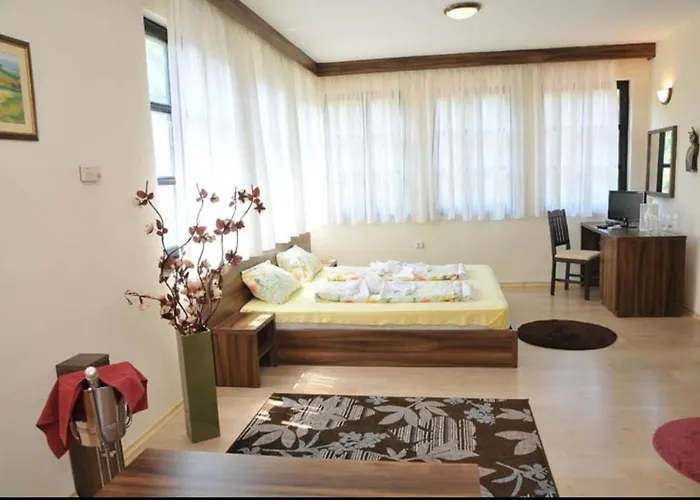 свети никола Hotel 2*